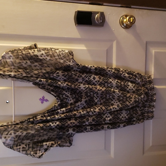 Tunic - Picture 4 of 6